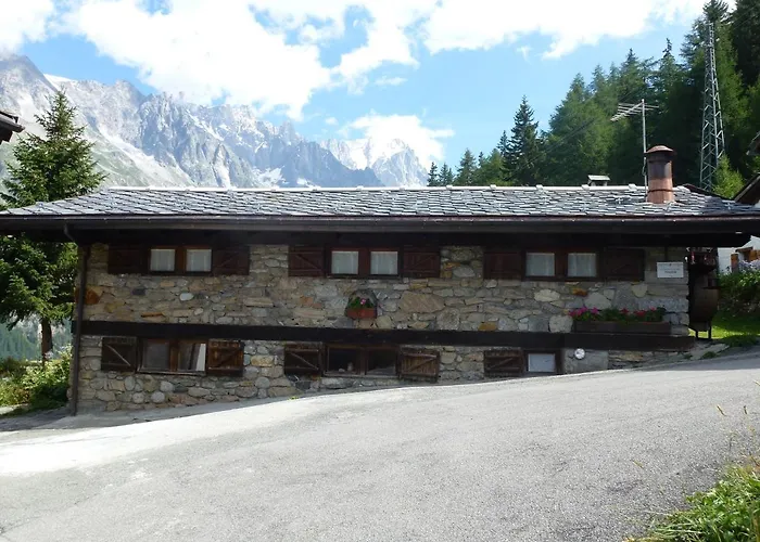 Il Refuge Cir 119 쿠르마예